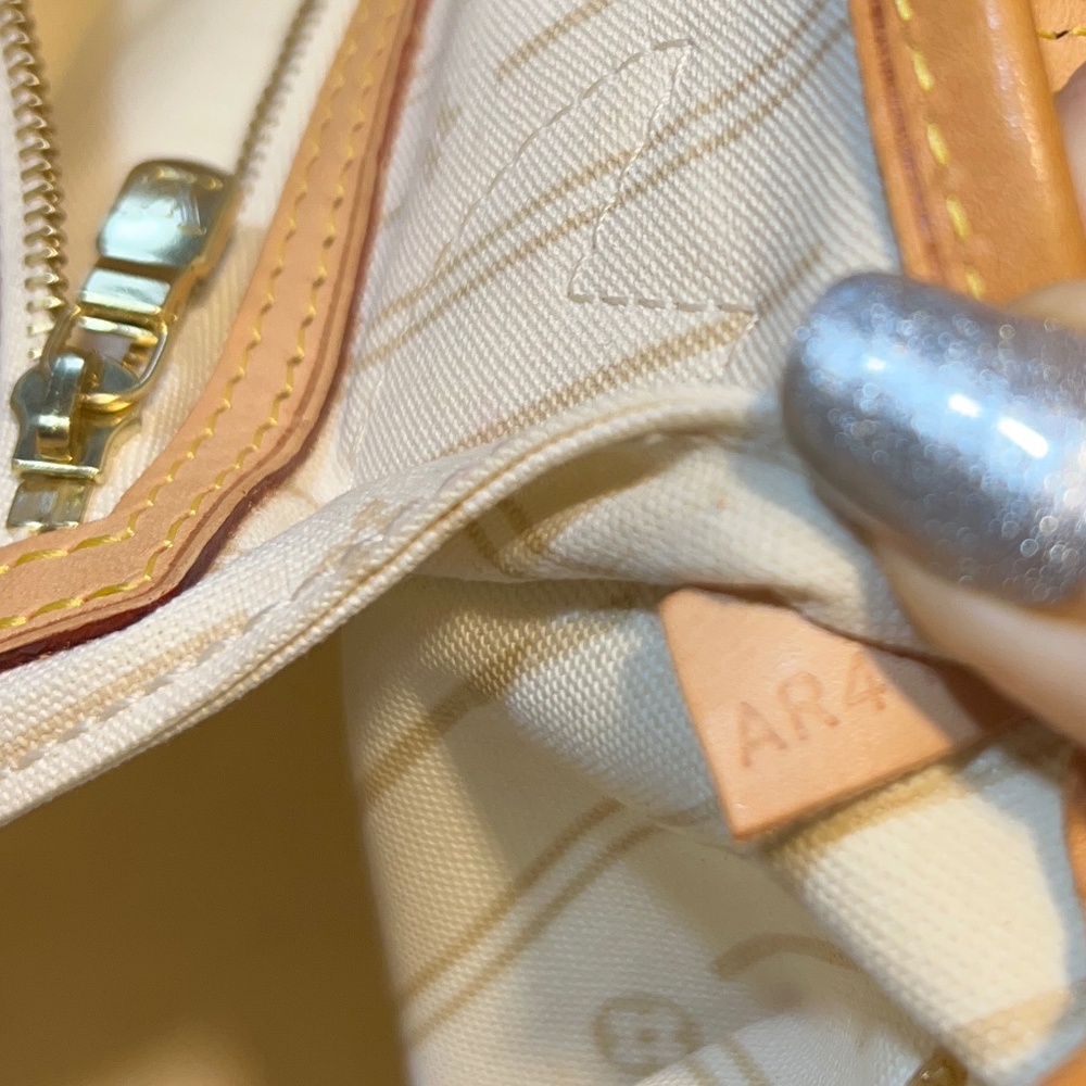 Stunning Louis Vuitton Neverfull pm🤍🩵Azur - Picture 13 of 16